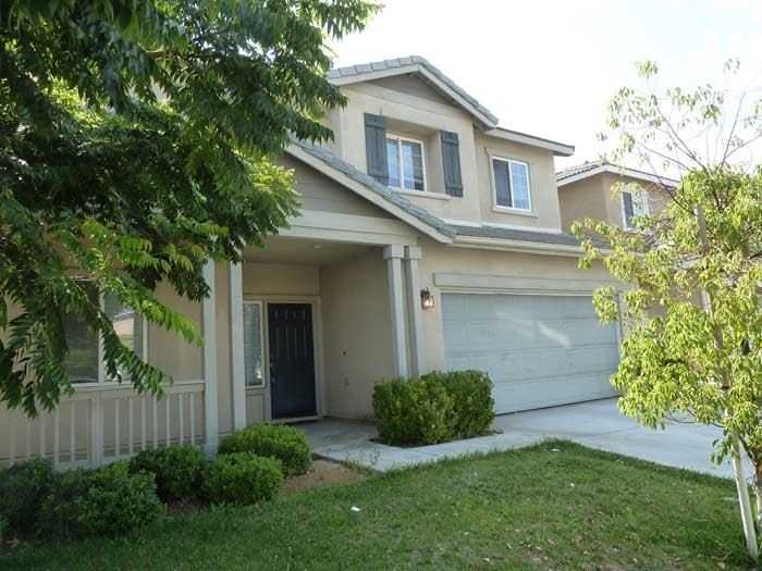 13451 Hawthorn Ave, Moreno Valley, CA 92553 4 Bedroom Apartment for