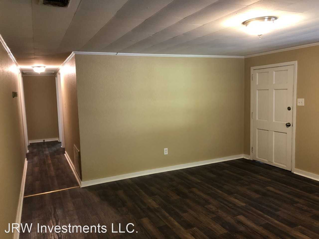 427 Brooks Rd - Photo 3 of 11