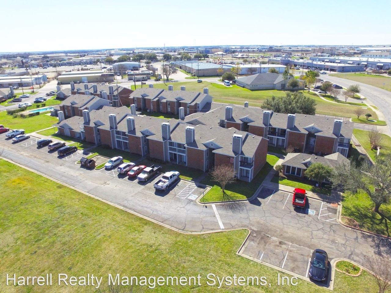 225 Londonderry Dr #136