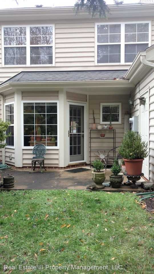 1462 Ashland Dr - Photo 2 of 21