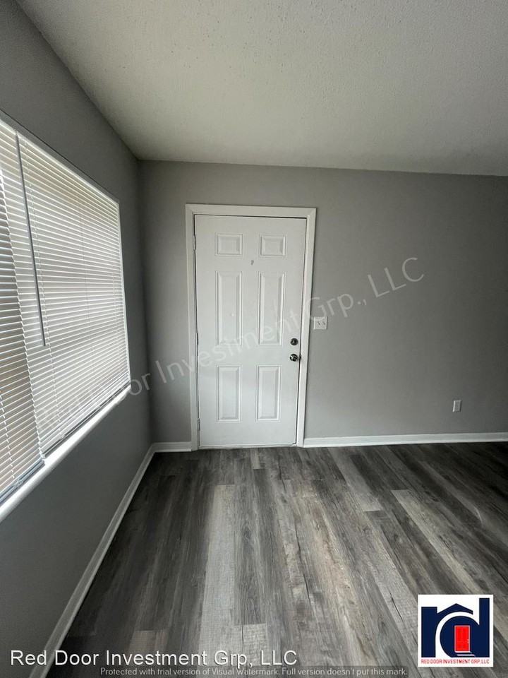 320 W Howry Avenue - Photo 3 of 18