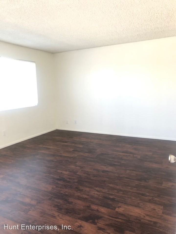 CASA DEL SOL SOUTH 14037 CHADRON AVENUE - Photo 3 of 7