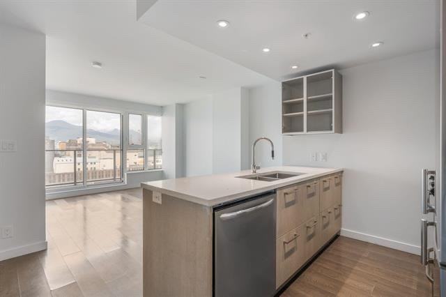 915 E Cordova St - Photo 2 of 2