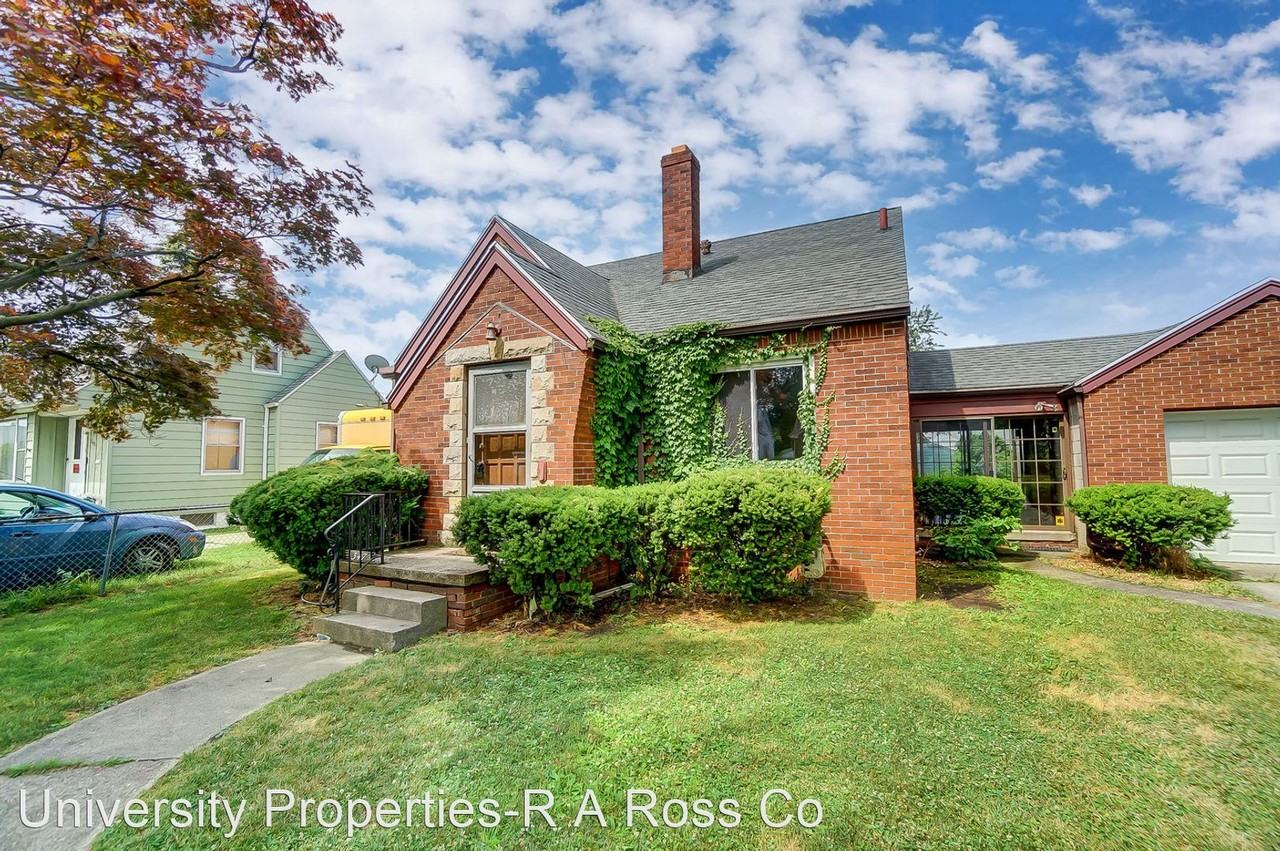 347 Darrow Ave - Photo 2 of 44