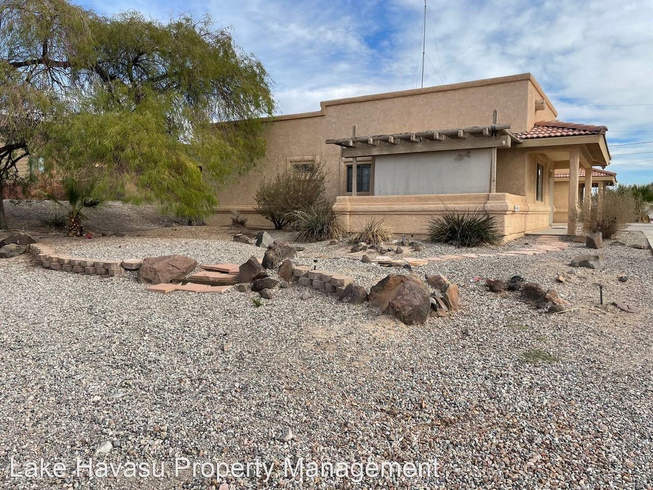 3210 Arapaho Dr - Photo 3 of 30