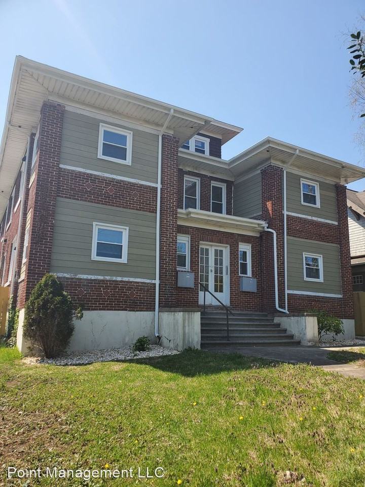 445 Riverland Road Southeast - Photo 2 of 7