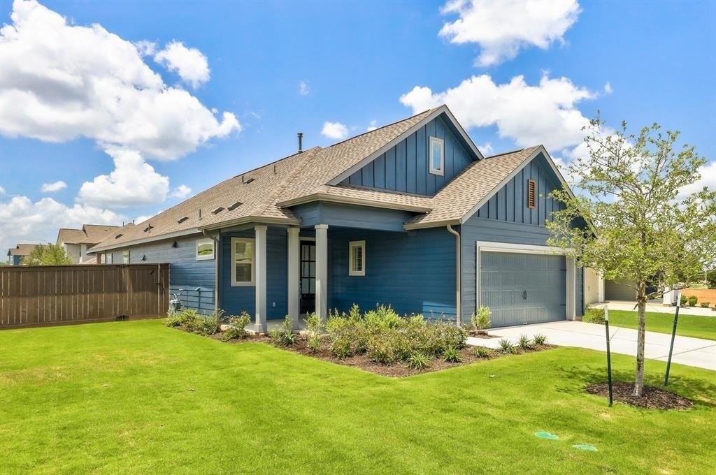 525 Golden Eagle Way - Photo 2 of 8