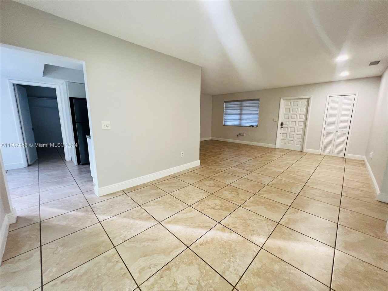 10020 Sw 165th Ter #10020 - Photo 3 of 8