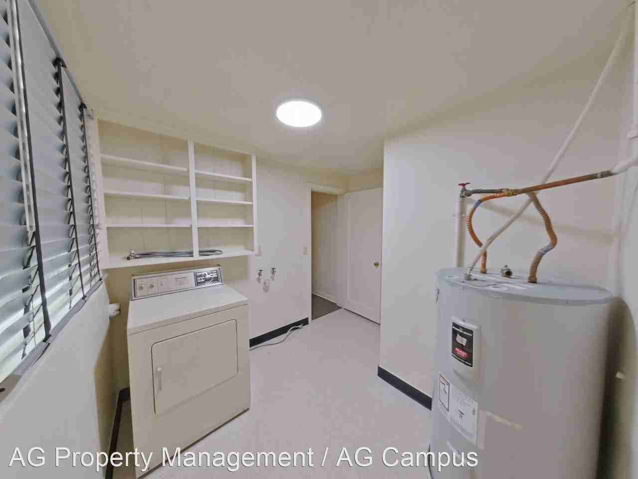 1241 1/2 Coburg Rd - Photo 3 of 13