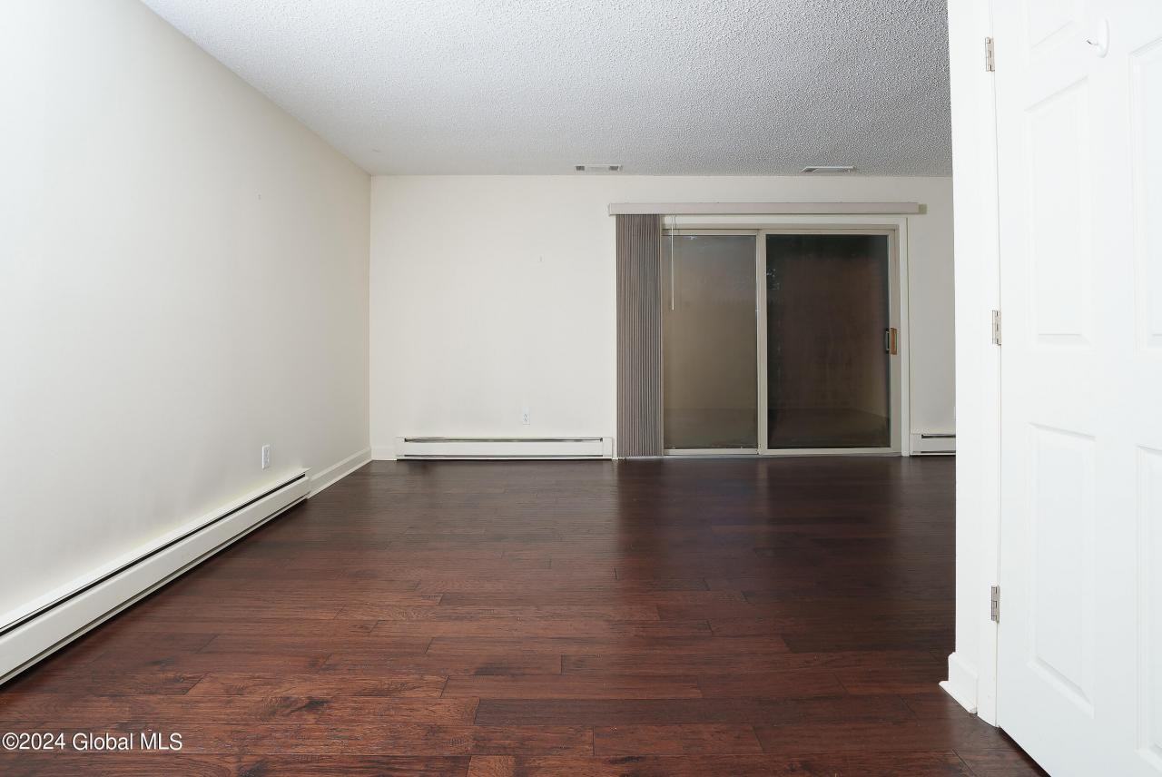 7 Briarwood Ter - Photo 3 of 36