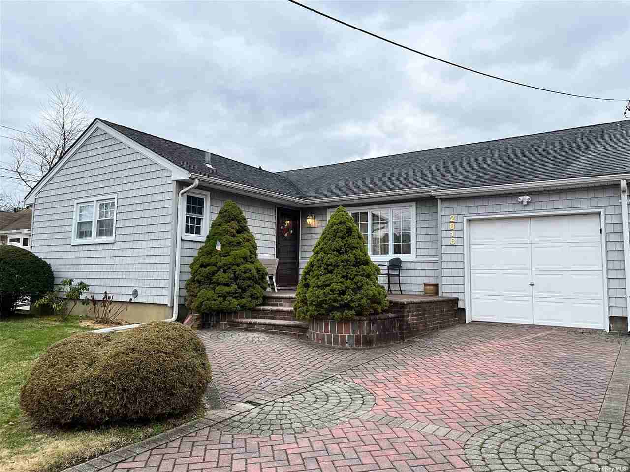 2816 Carnation Ave - Photo 2 of 23
