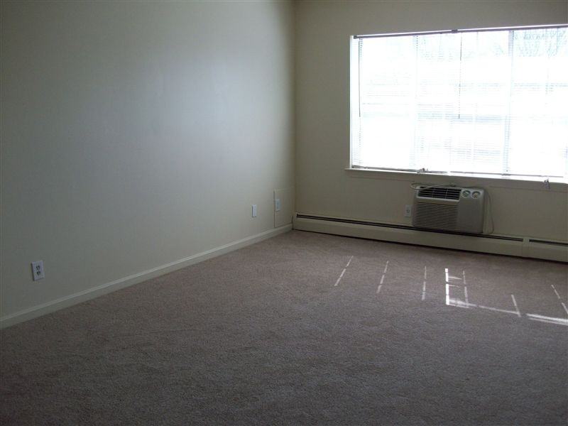 The Burritt West Apartments - Photo 2 of 10