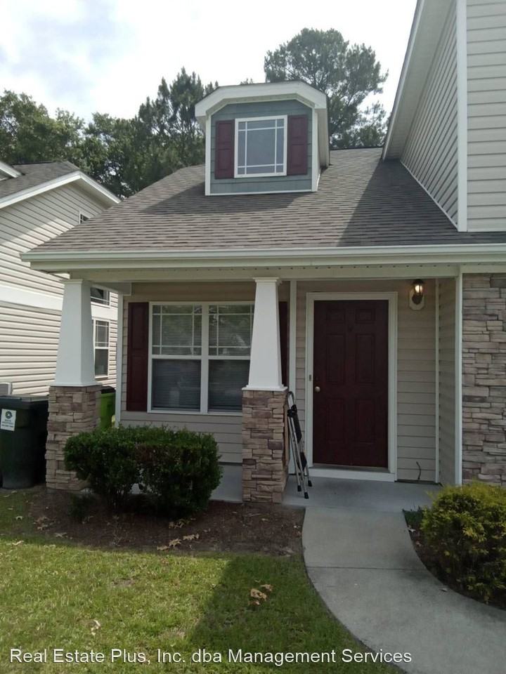 4022 Arbor Green Way, New Bern, NC 28562 3 Bedroom House for 1,500