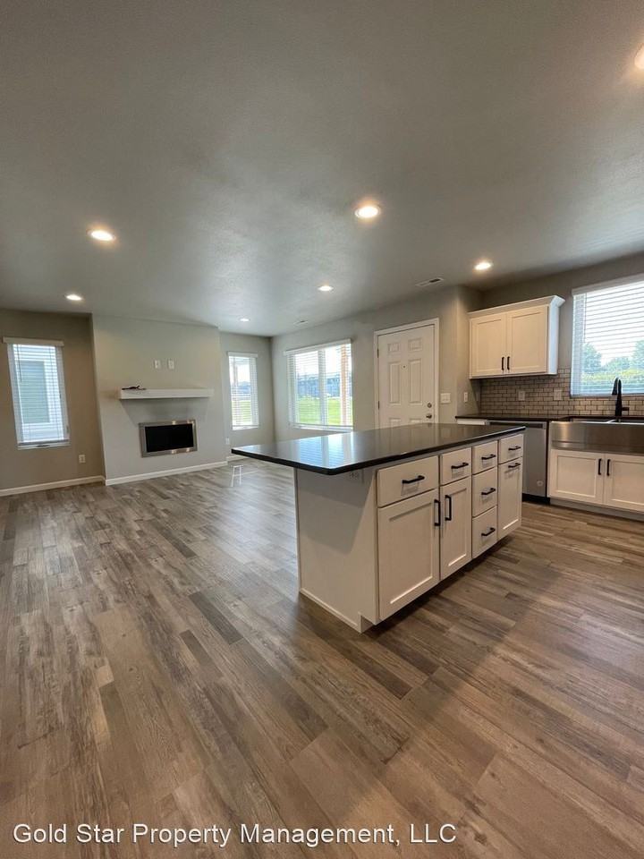 3314 Kenner Loop - Photo 3 of 25