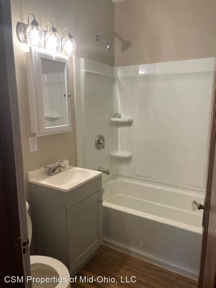 685 Woodville Rd - Photo 3 of 9