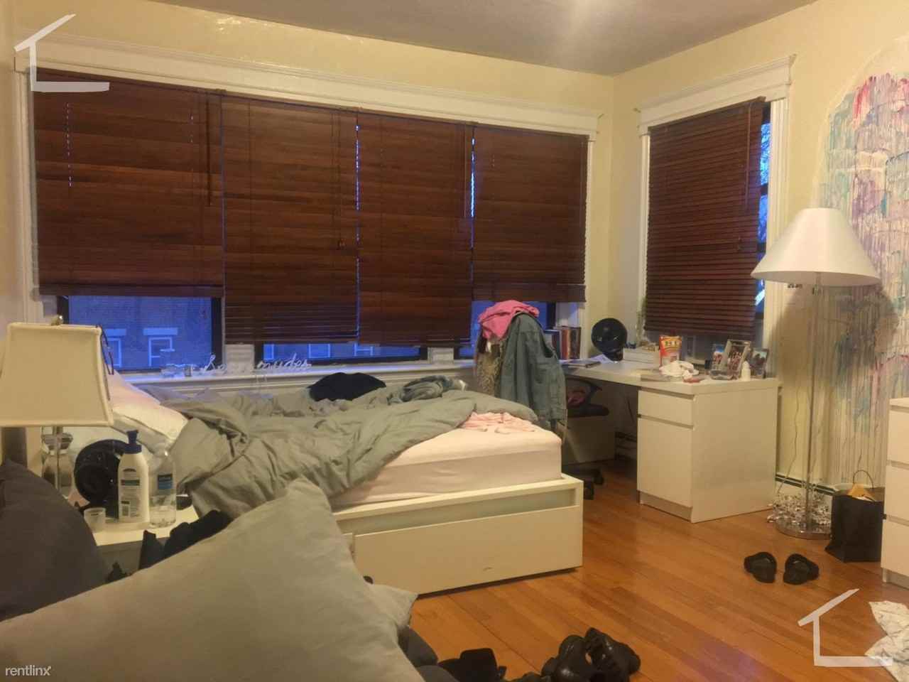 211 Saint Paul St - Photo 2 of 15