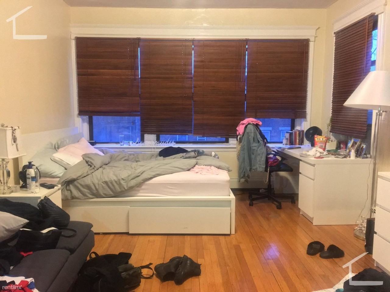 211 Saint Paul St - Photo 3 of 15