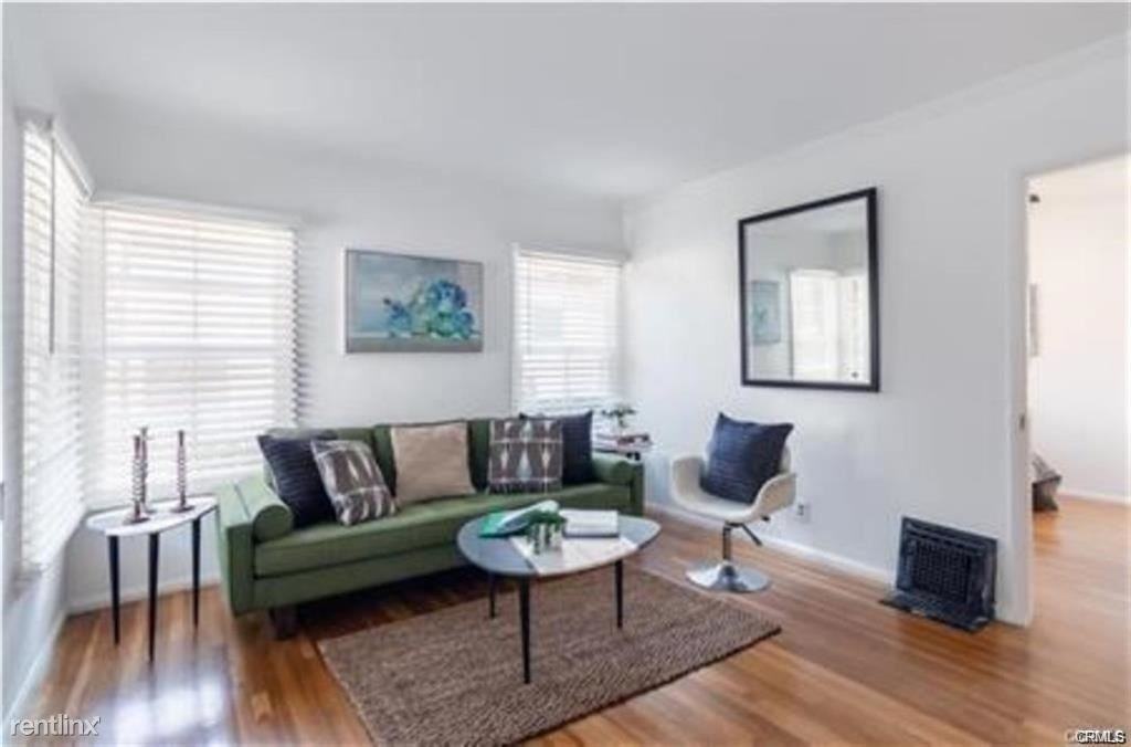 4266 Troost Ave - Photo 3 of 13