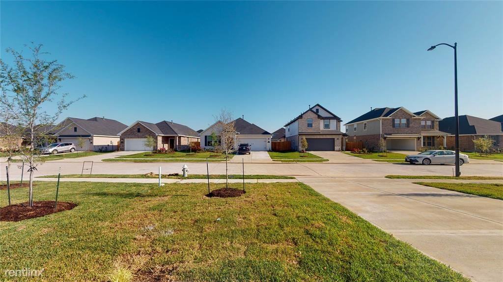 31318 Black Forest Xing - Photo 3 of 12