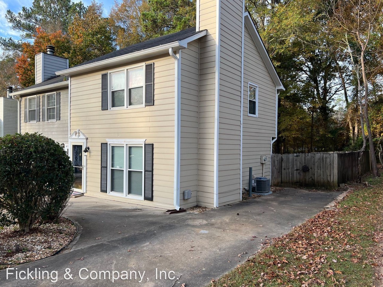 140 Springdale Ct - Photo 2 of 23