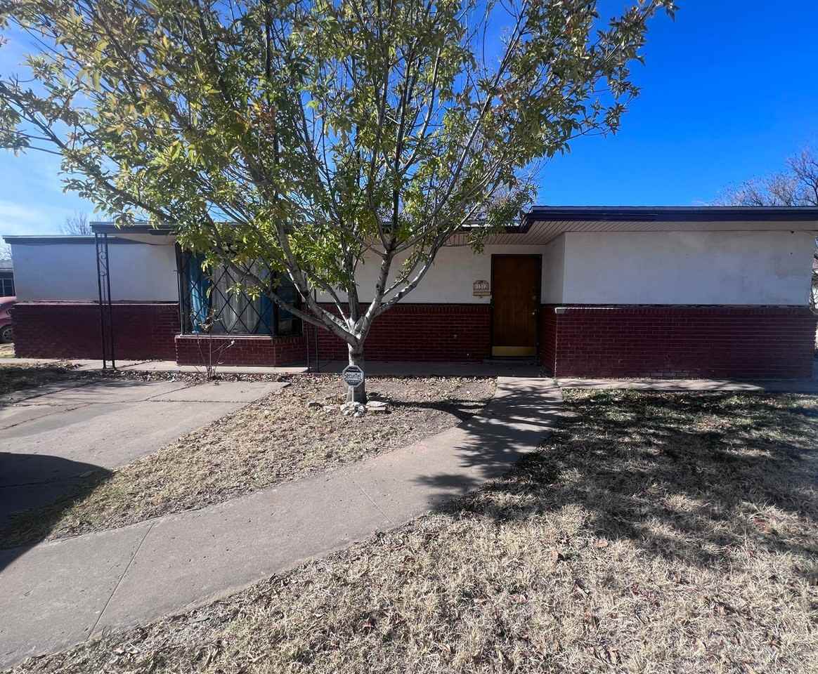 1512 S Pennsylvania Ave, Roswell, NM 88203 3 Bedroom House for 1,295