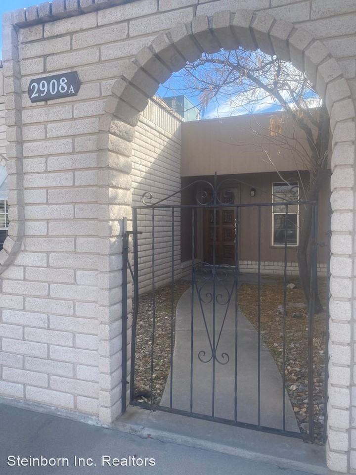 2908 Los Amigos Ct #A - Photo 2 of 13