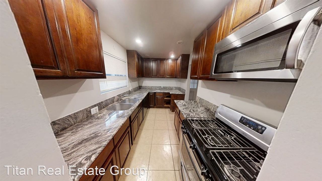 35812 Grandview Dr - Photo 2 of 10