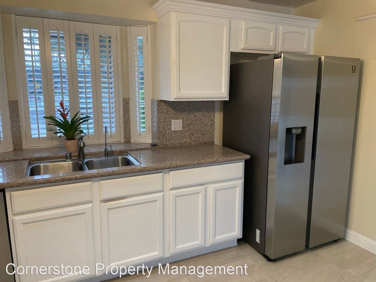 5584 Dartmouth Dr - Photo 3 of 13