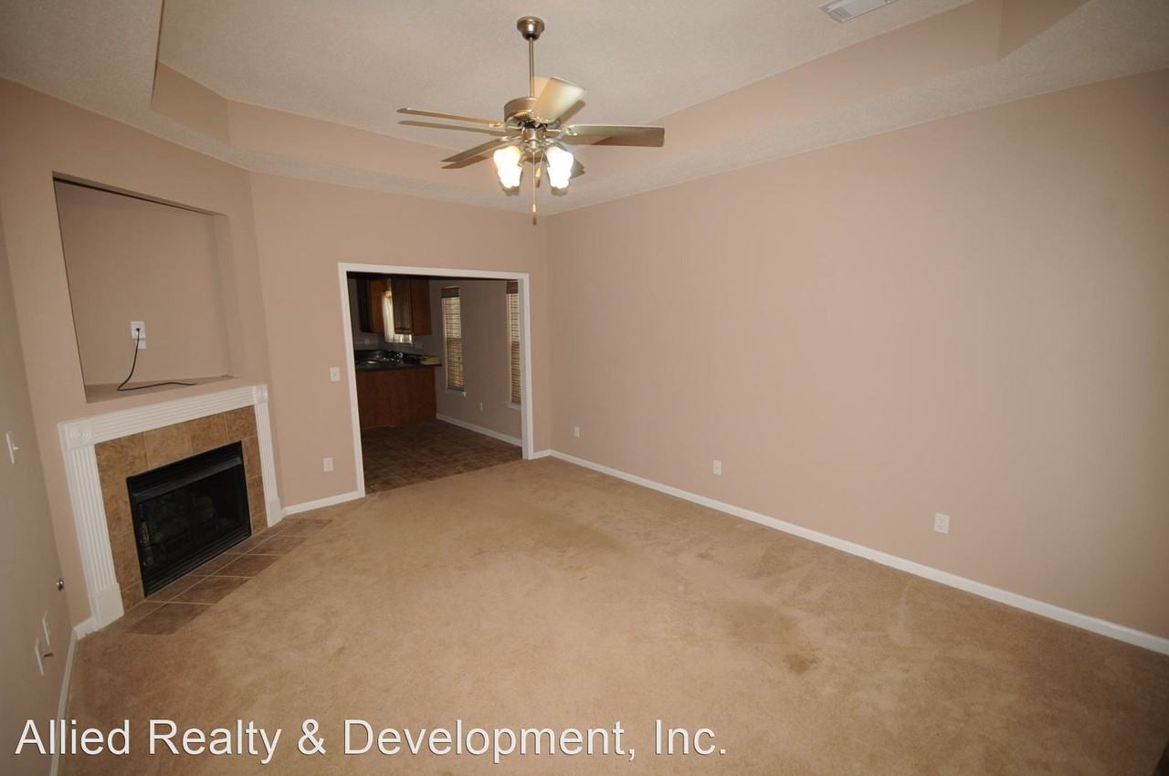 6442 Covington Villas Dr - Photo 2 of 6