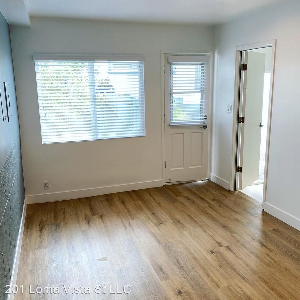 201 Loma Vista St - Photo 3 of 10
