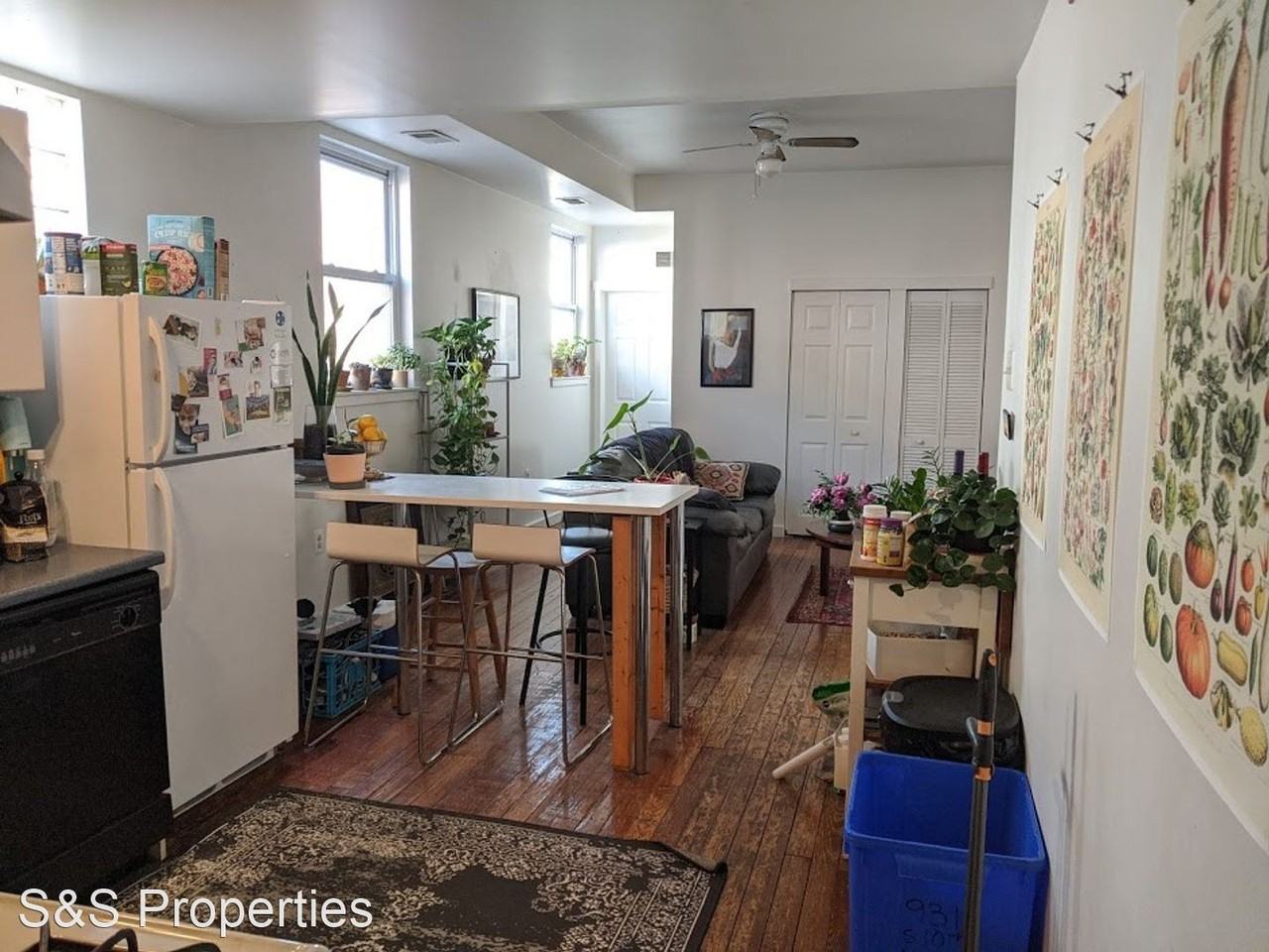 931 S 10th Street - Photo 3 of 24