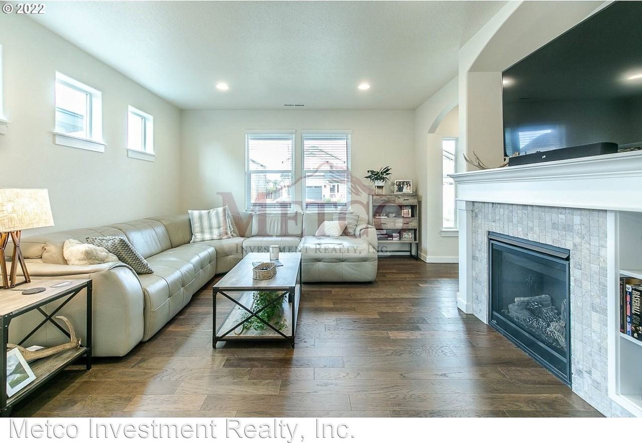 32902 E Mckenzie St - Photo 3 of 22