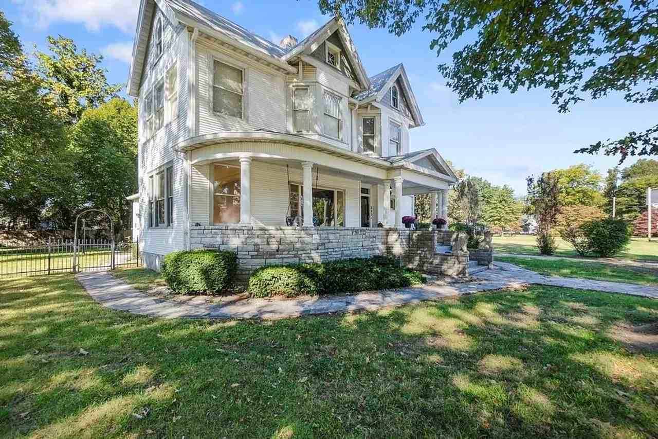 333 N Kingshighway St - Photo 2 of 24