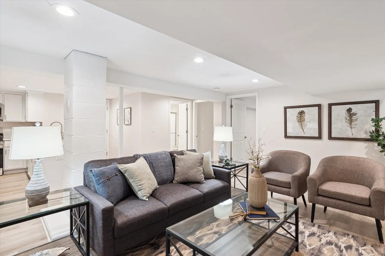 7909 Bendix Rd - Photo 2 of 21