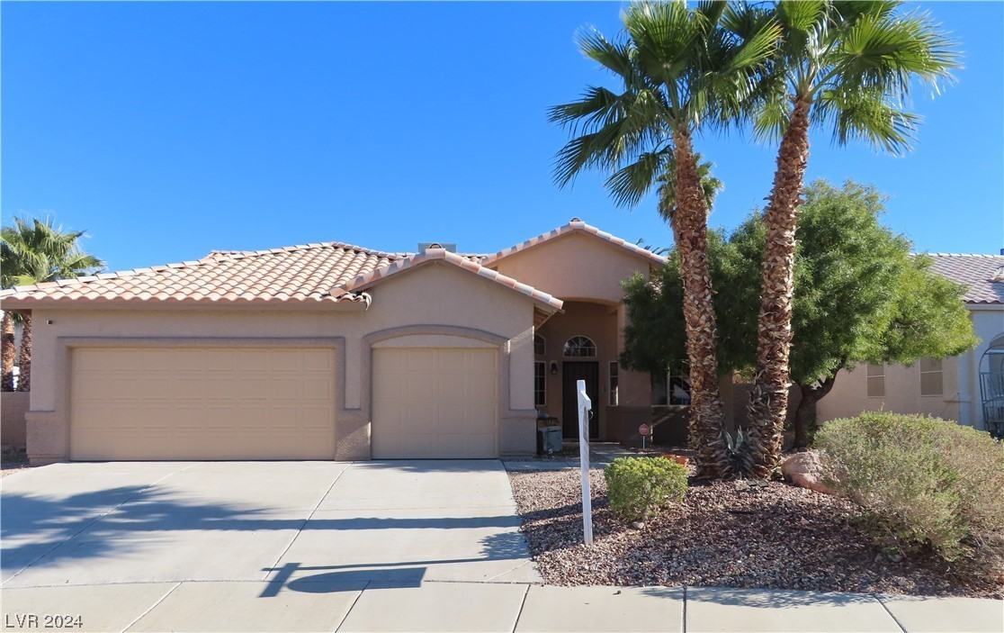 110 Ringlore Dr, Henderson, NV 89015 3 Bedroom House for 2,300/month