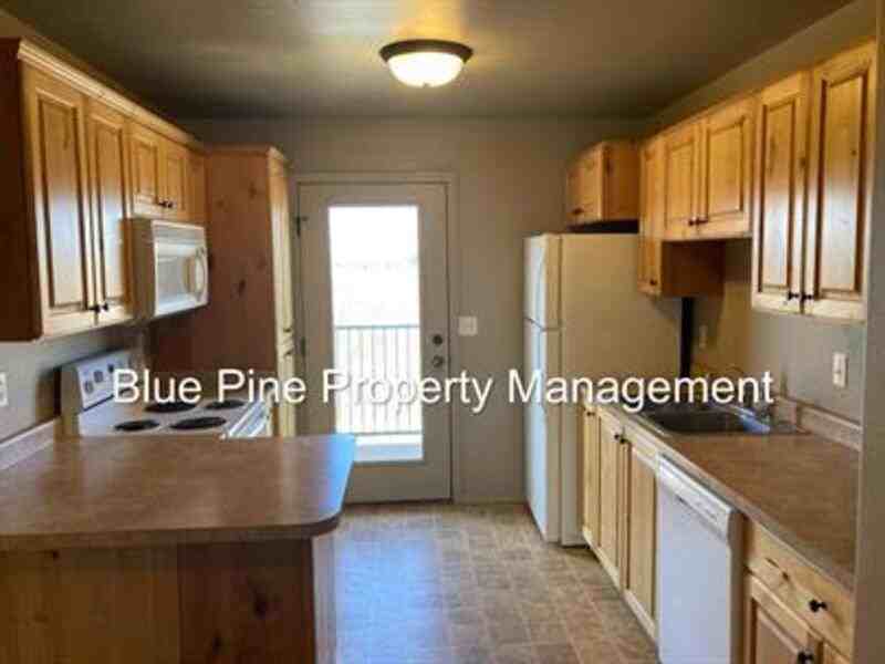 2866 Hunters Loop #402 - Photo 4 of 8