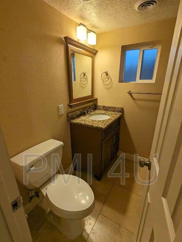 1712 Ross Pl Se - Photo 3 of 45