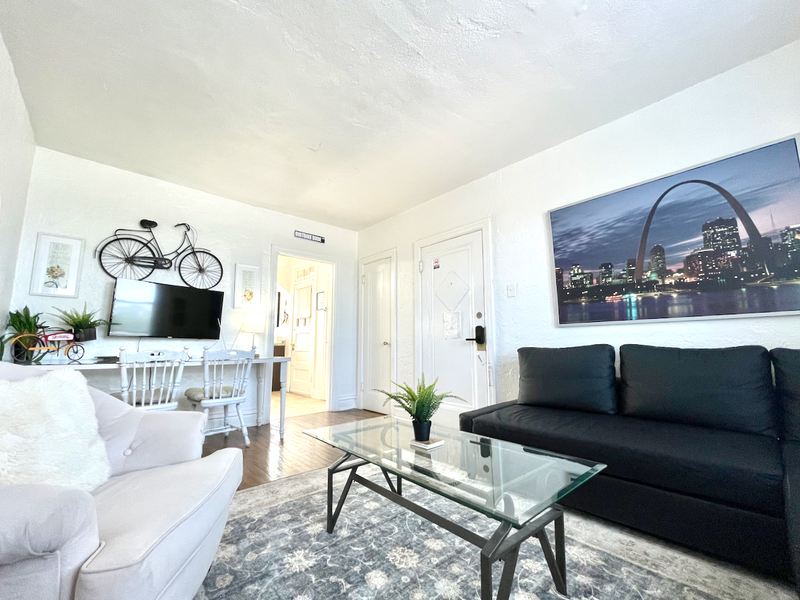 6653 Berthold Ave #3S - Photo 3 of 12