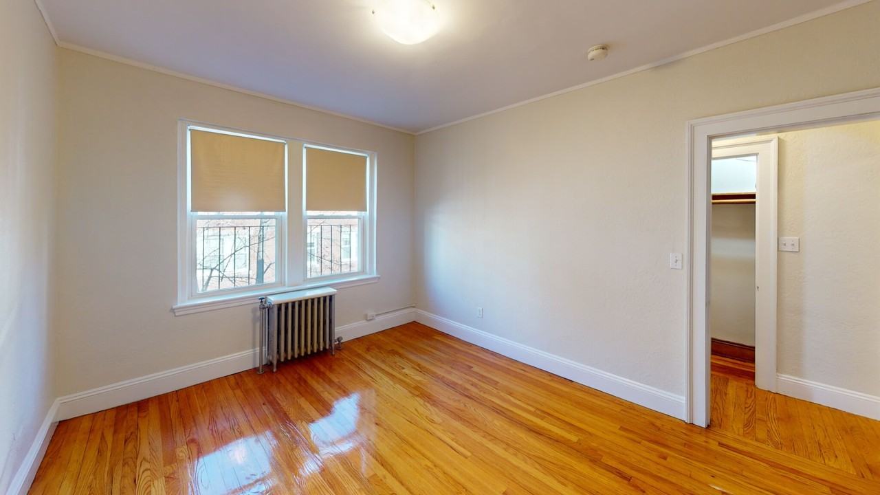 85 Strathmore Rd #43 - Photo 4 of 10