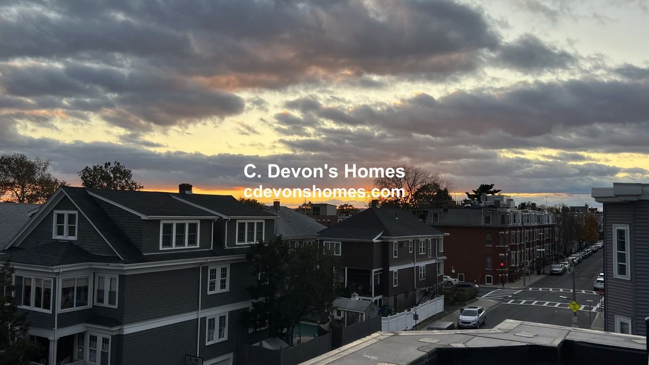 726 E 8th St #3 - Photo 6 of 11