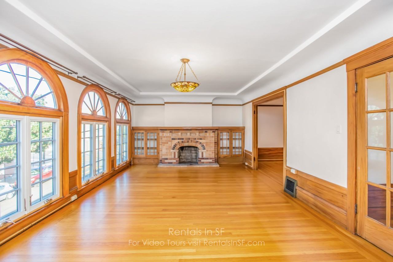1114 Shrader St - Photo 3 of 15