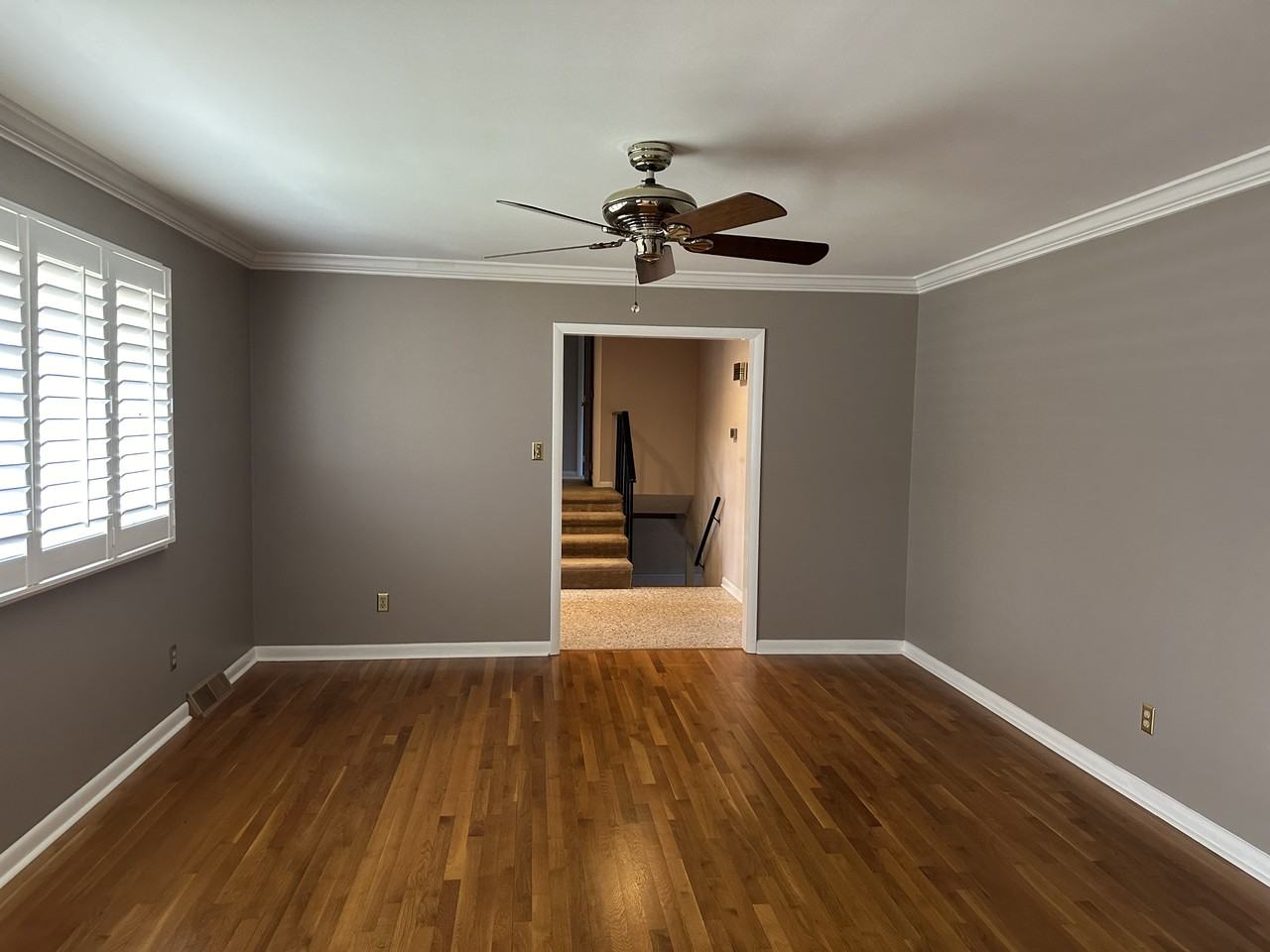 5513 N Hills Dr - Photo 3 of 20