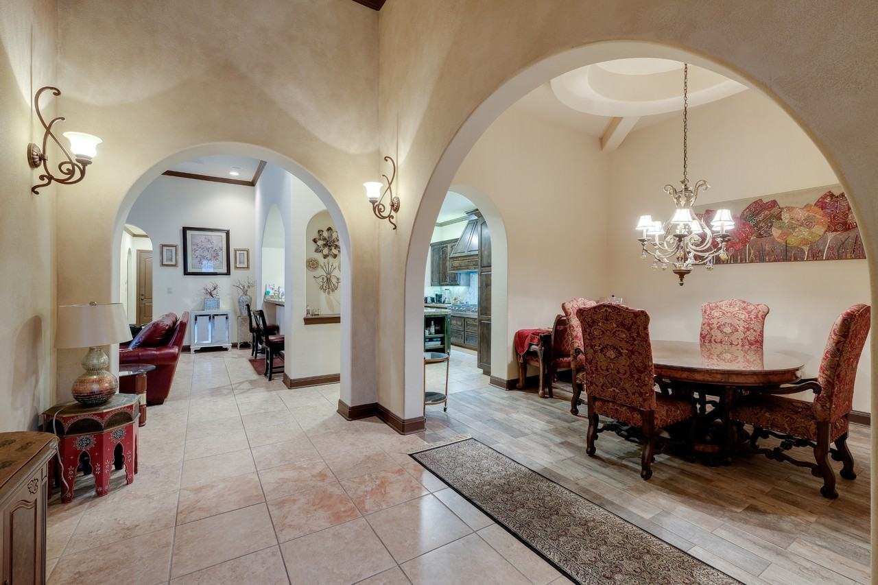 6 Rugby Ln - Photo 2 of 19