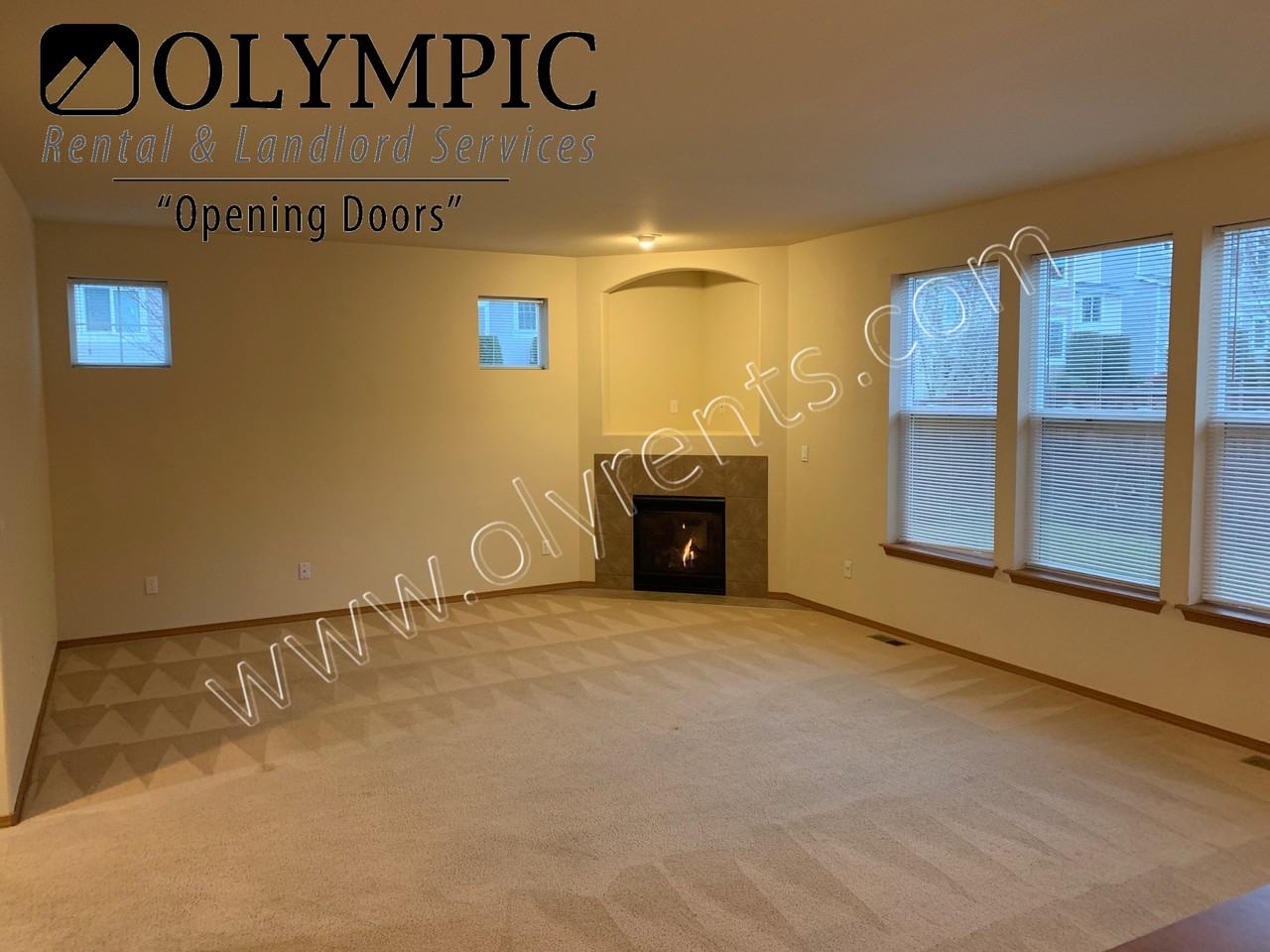 416 Oso Berry St Nw - Photo 2 of 20