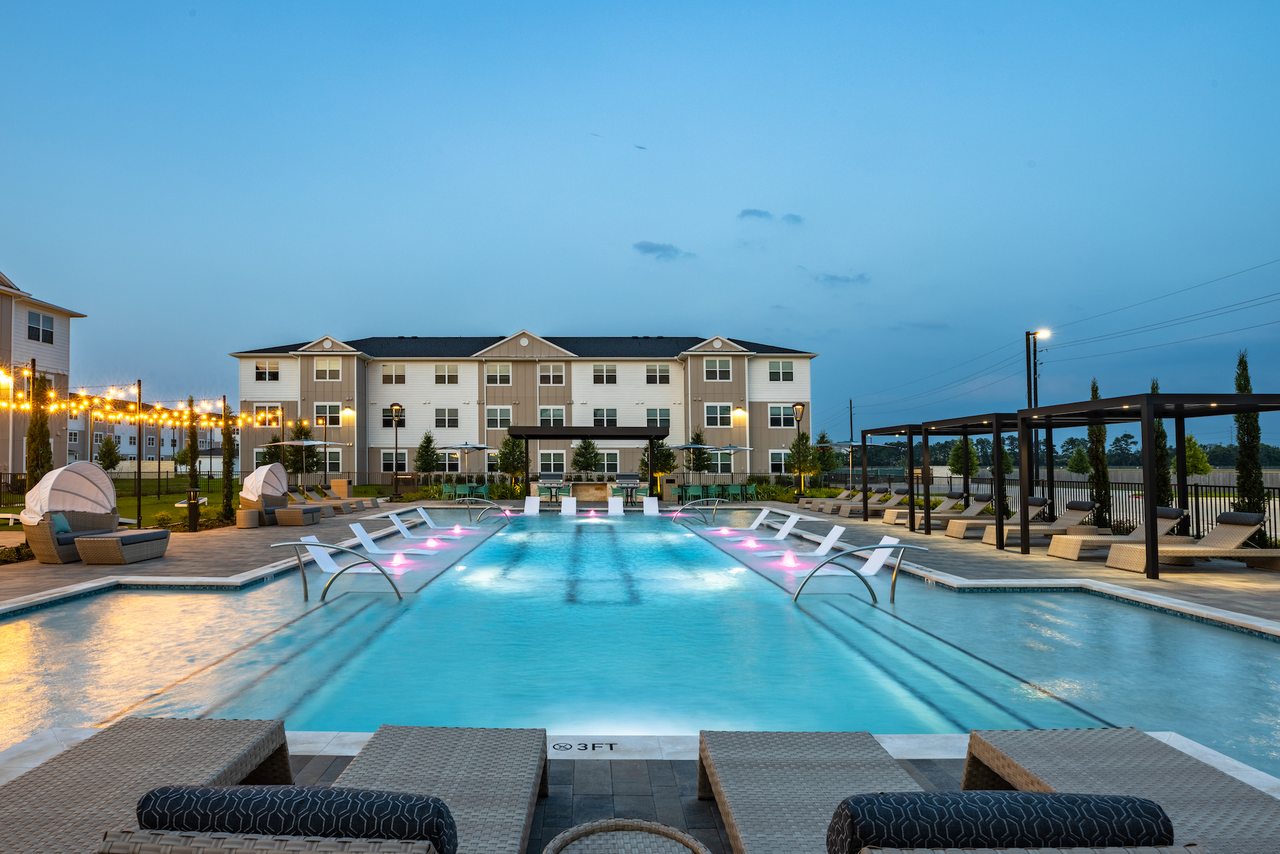 Allora Klein Crossing - Photo 4 of 20