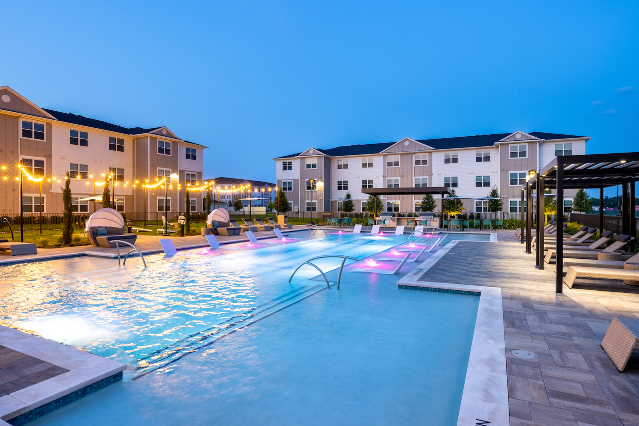 Allora Klein Crossing - Photo 5 of 20