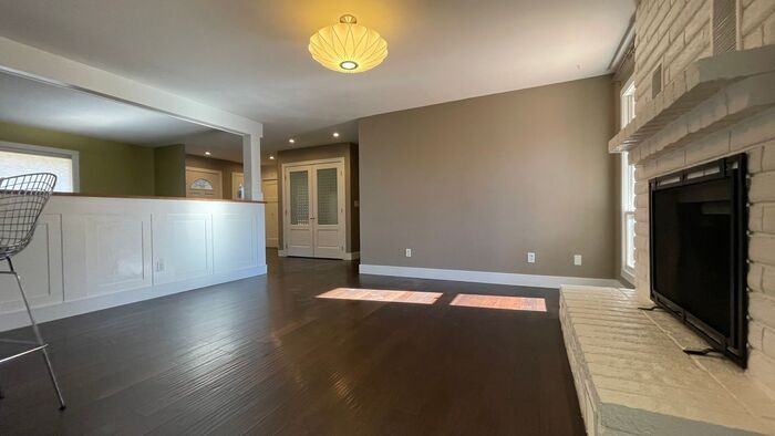 305 Princeton Rd - Photo 3 of 21