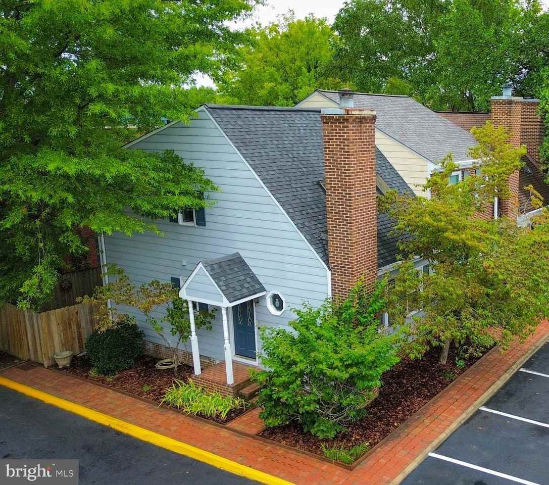 1 Lafayette Sta, Fredericksburg, VA 22401 1 Bedroom Condo for 1,500