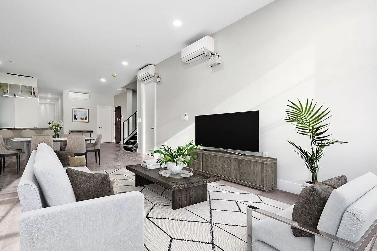 20 Saint Marks Pl #6