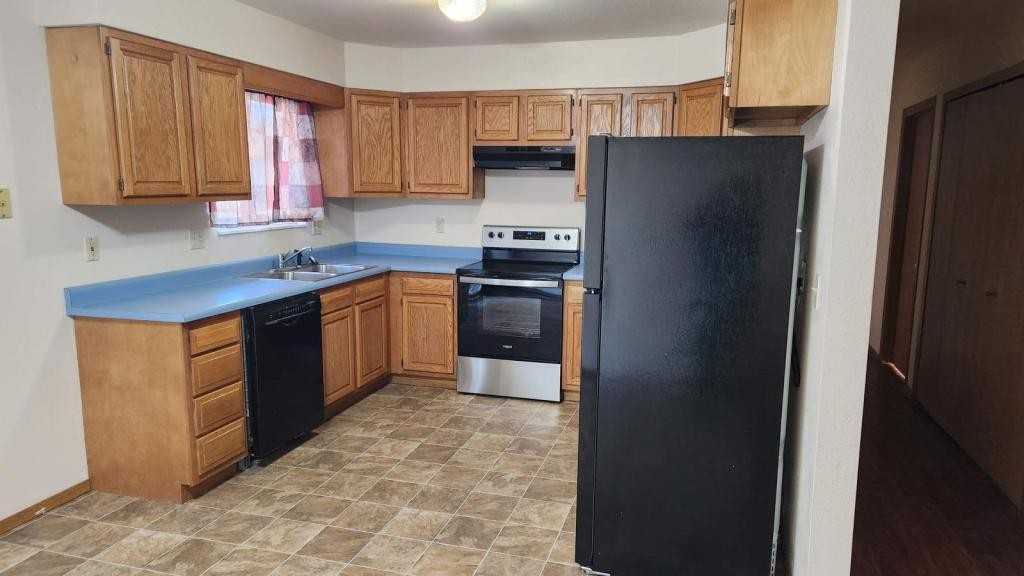 530 N Orchard Ave - Photo 6 of 17
